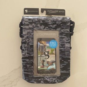 Gecko Waterproof Phone Tote - Camo Grey